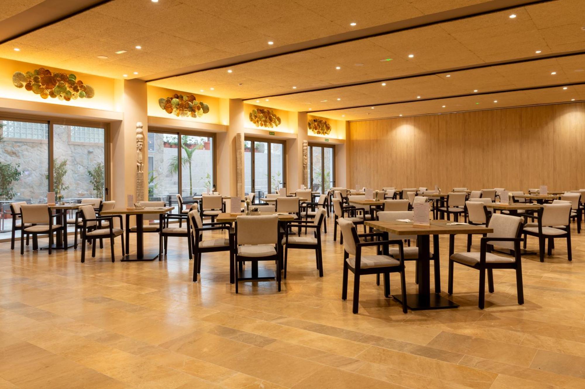 Event Tarifa By Qhotels - Adults Recommended Экстерьер фото