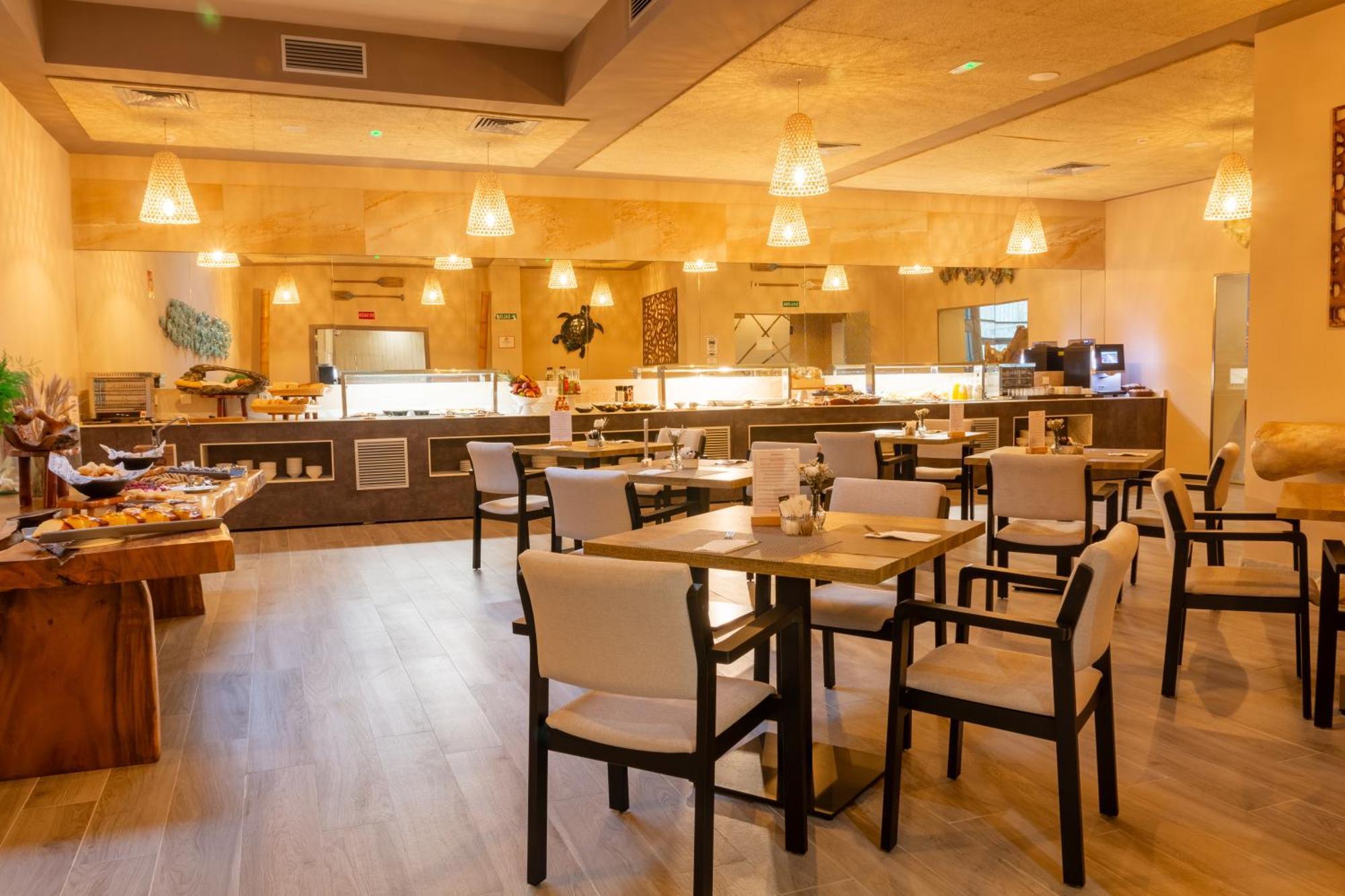 Event Tarifa By Qhotels - Adults Recommended Экстерьер фото